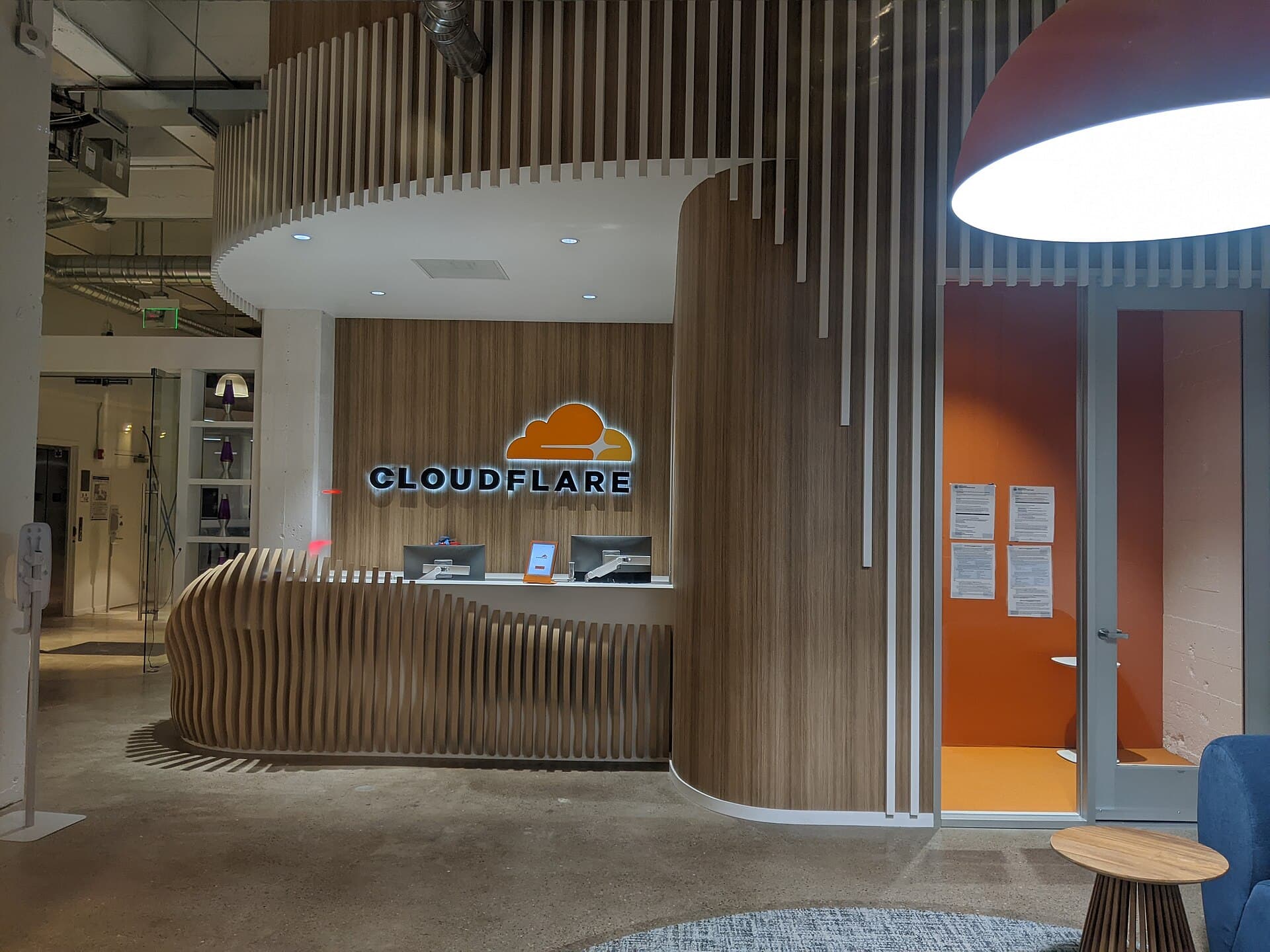 Cloudflare · Archive photograph, 2021-12-17